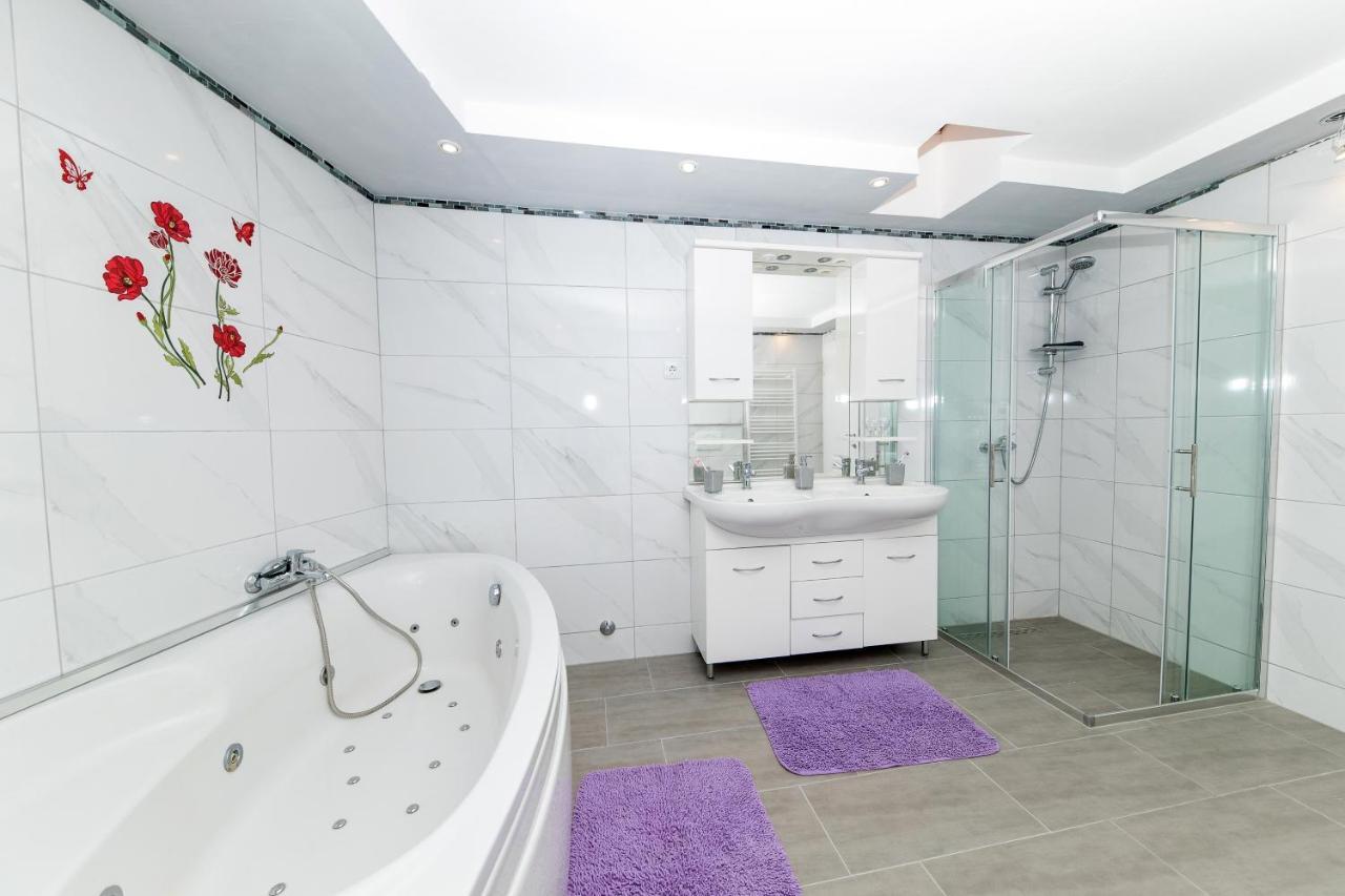 Family Friendly Apartments With A Swimming Pool Dramalj, Crikvenica - 5594 Εξωτερικό φωτογραφία